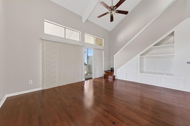 132 April Point Drive S, Conroe, TX 77356