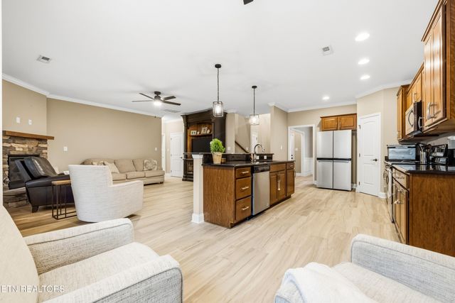 1230 Peake Lane, Knoxville, TN 37922