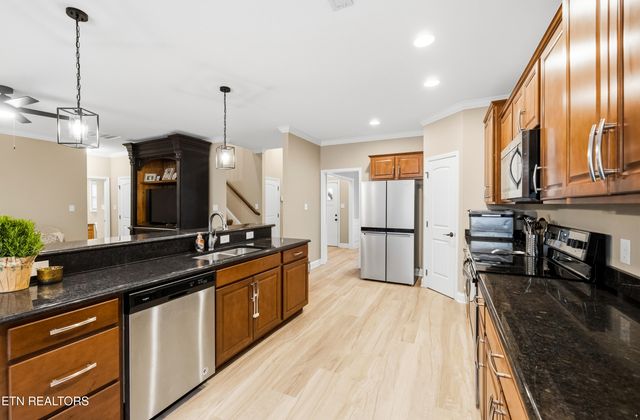 1230 Peake Lane, Knoxville, TN 37922