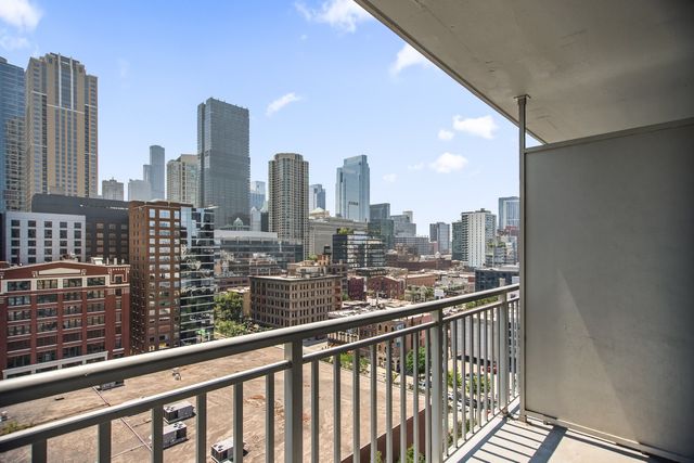 600 N Dearborn Street 1306, Chicago, IL 60654