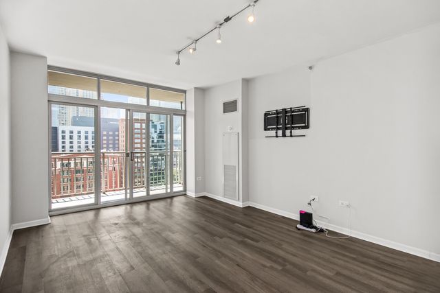 600 N Dearborn Street 1306, Chicago, IL 60654