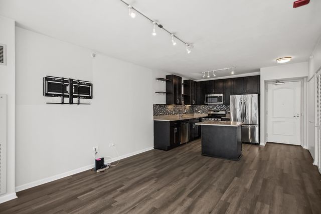 600 N Dearborn Street 1306, Chicago, IL 60654