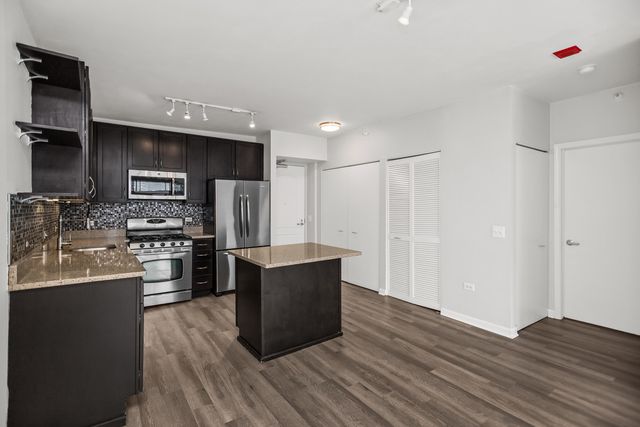 600 N Dearborn Street 1306, Chicago, IL 60654