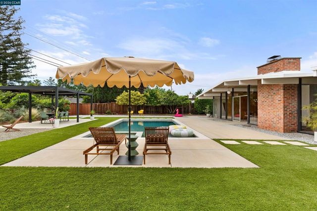 3772 Gainsborough Dr, Concord, CA 94518