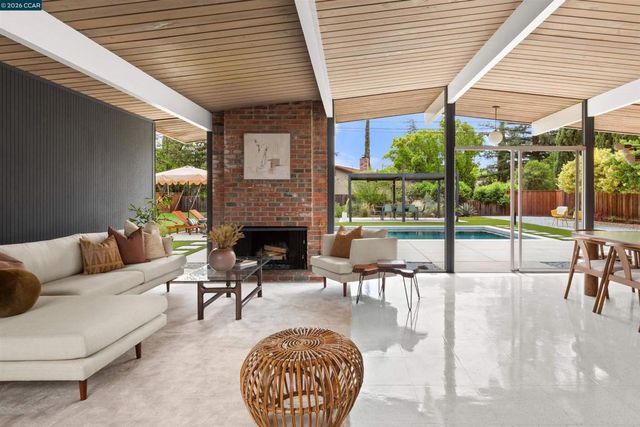 3772 Gainsborough Dr, Concord, CA 94518