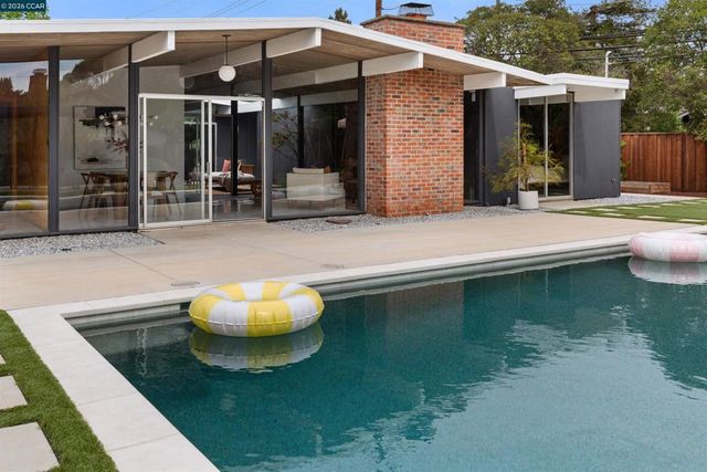3772 Gainsborough Dr, Concord, CA 94518