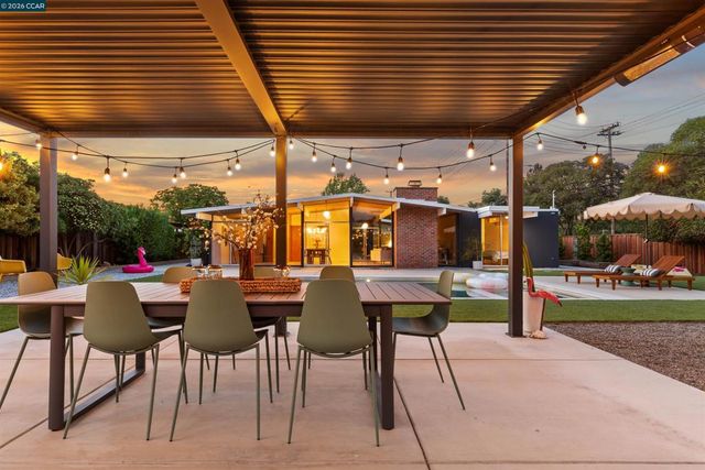 3772 Gainsborough Dr, Concord, CA 94518