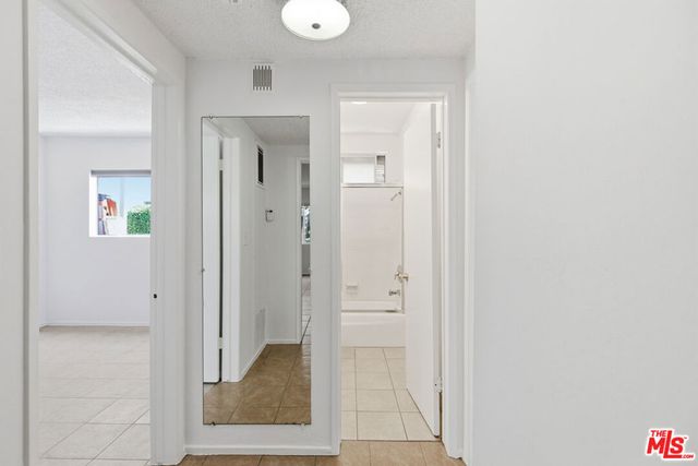 1434 25th Street 2, Santa Monica, CA 90404