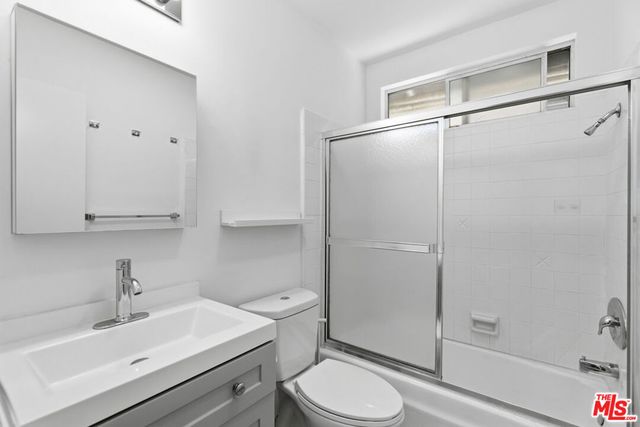 1434 25th Street 2, Santa Monica, CA 90404