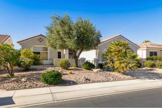 37521 Mojave Sage Street, Palm Desert, CA 92211