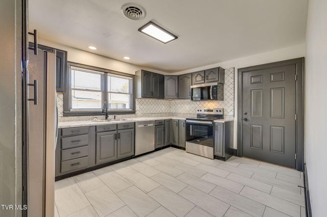 837 E State Street, Bristol, TN 37620