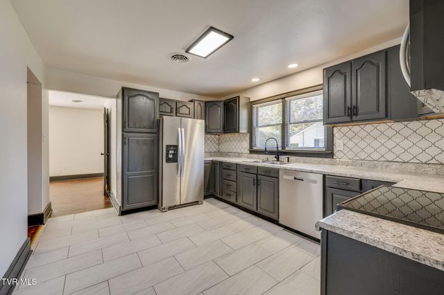 837 E State Street, Bristol, TN 37620