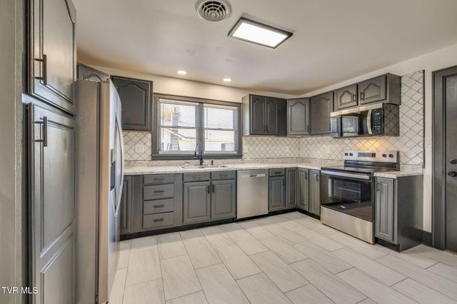 837 E State Street, Bristol, TN 37620