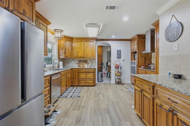 728 Jefferson Drive, Lake Charles, LA 70605