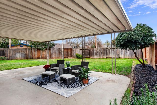 2213 Warrenton Dr, Rancho Cordova, CA 95670