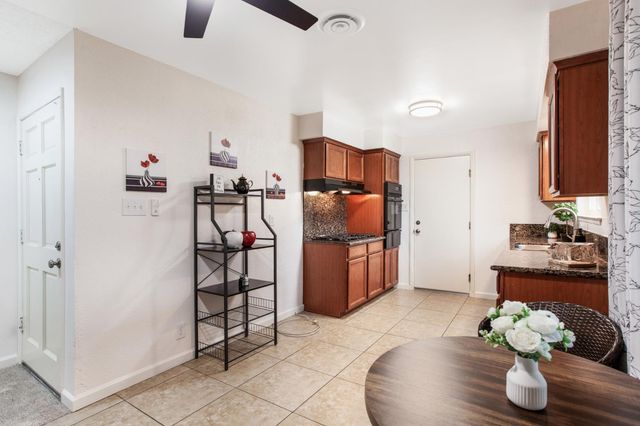 2213 Warrenton Dr, Rancho Cordova, CA 95670