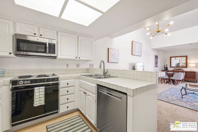 500 E Amado Road 121, Palm Springs, CA 92262