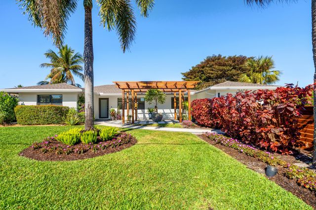 3605 S Lake Drive, Boynton Beach, FL 33435