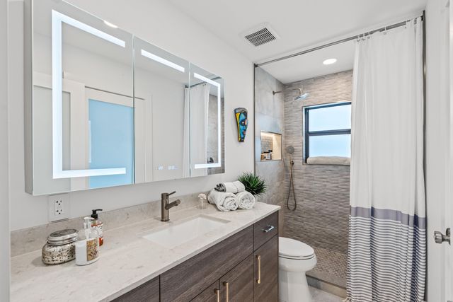 3605 S Lake Drive, Boynton Beach, FL 33435