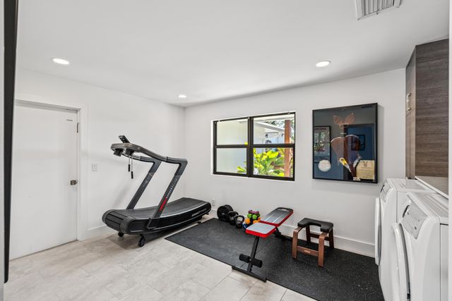 3605 S Lake Drive, Boynton Beach, FL 33435