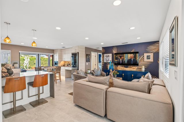 3605 S Lake Drive, Boynton Beach, FL 33435