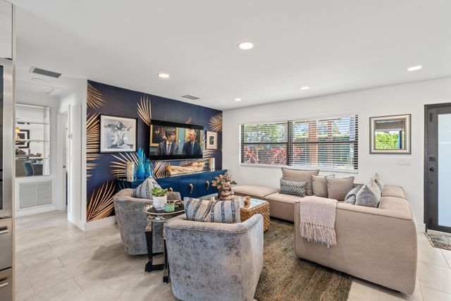 3605 S Lake Drive, Boynton Beach, FL 33435