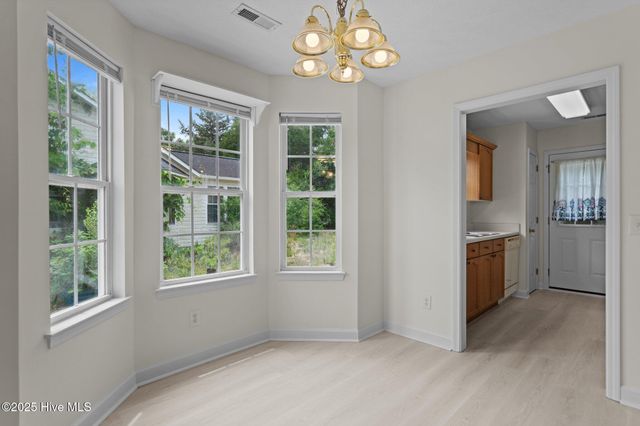123 NE 6th Street, Oak Island, NC 28465