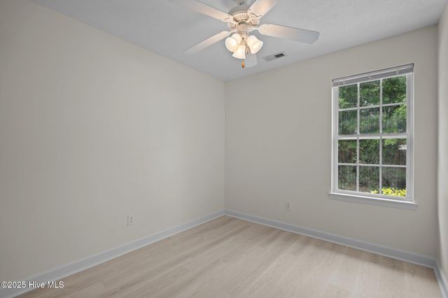123 NE 6th Street, Oak Island, NC 28465