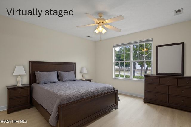 123 NE 6th Street, Oak Island, NC 28465