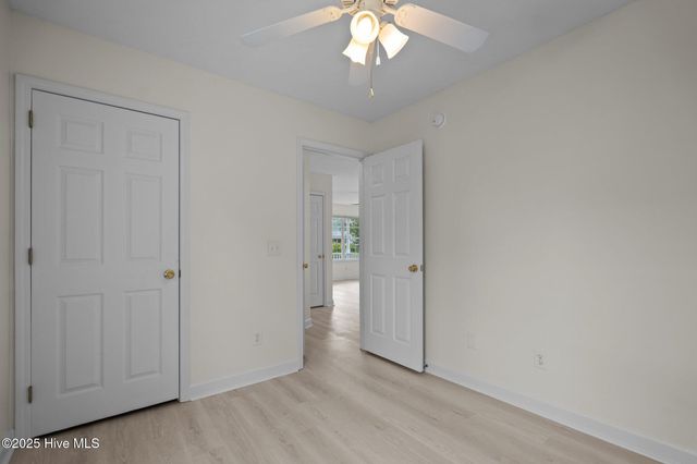 123 NE 6th Street, Oak Island, NC 28465