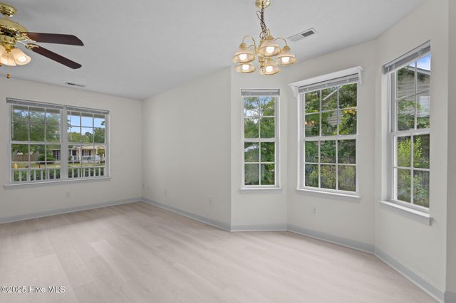 123 NE 6th Street, Oak Island, NC 28465