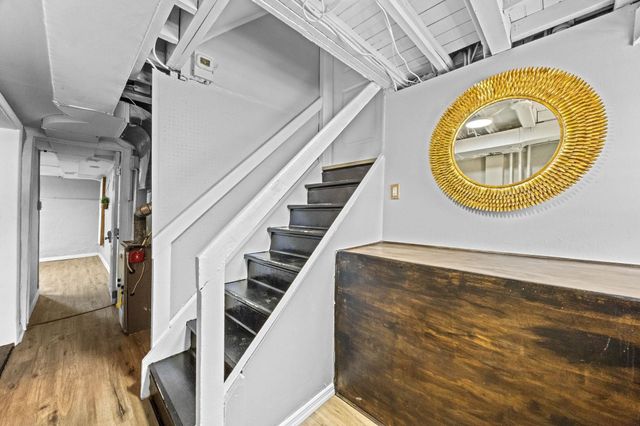 4 PARKSIDE LANE, Bayonne, NJ 07002