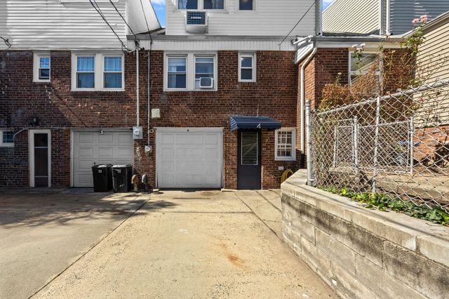 4 PARKSIDE LANE, Bayonne, NJ 07002