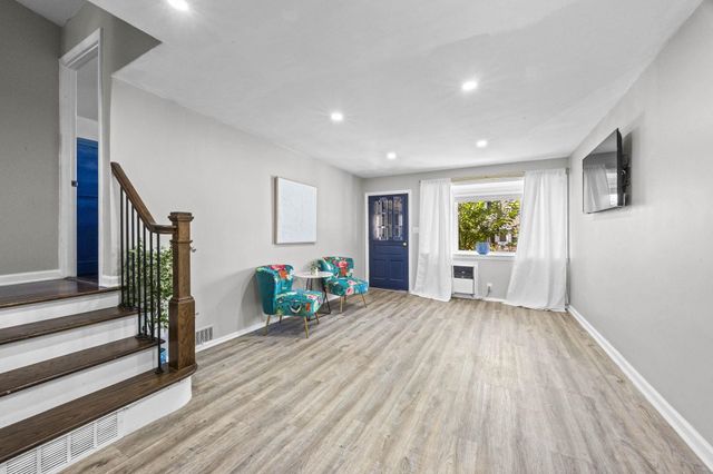 4 PARKSIDE LANE, Bayonne, NJ 07002