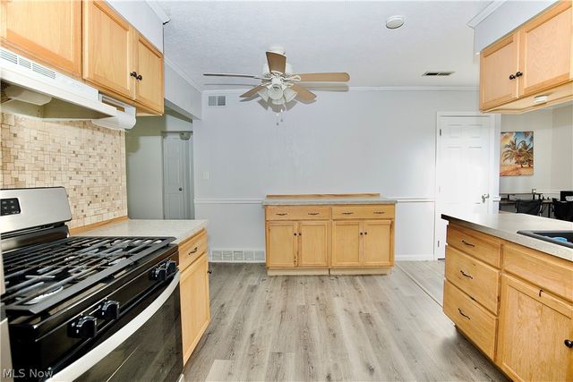 6117 Ira Avenue, Brooklyn, OH 44144