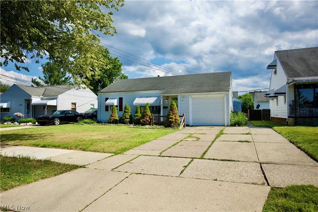 6117 Ira Avenue, Brooklyn, OH 44144
