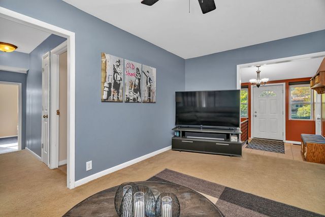 100 S Midland Avenue, Joliet, IL 60436