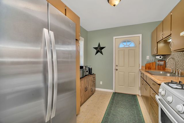 100 S Midland Avenue, Joliet, IL 60436