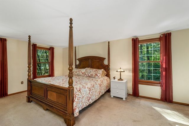160 Pelczar Rd, Dracut, MA 01826