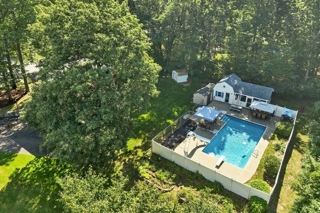 160 Pelczar Rd, Dracut, MA 01826