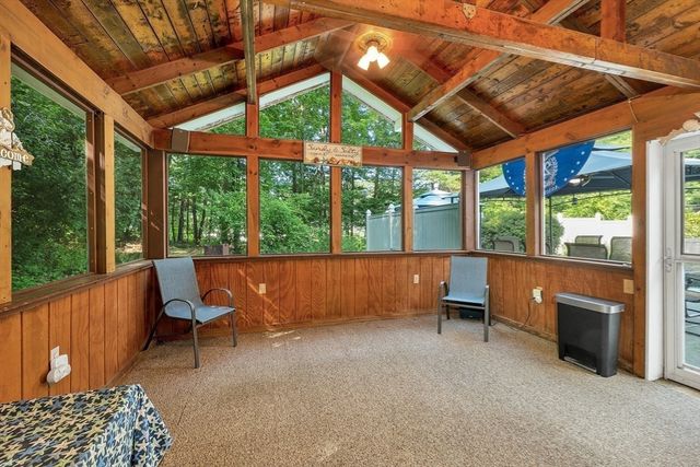 160 Pelczar Rd, Dracut, MA 01826
