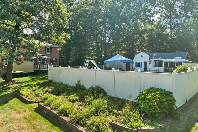 160 Pelczar Rd, Dracut, MA 01826