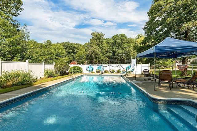 160 Pelczar Rd, Dracut, MA 01826