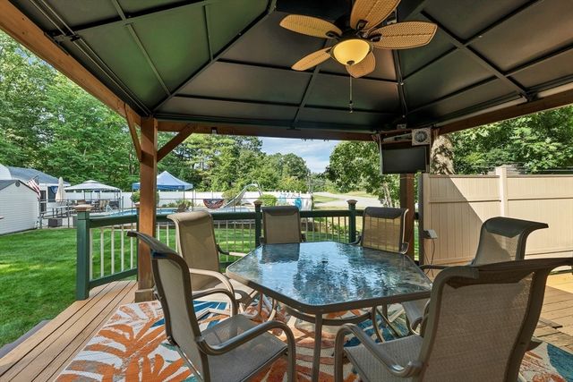 160 Pelczar Rd, Dracut, MA 01826