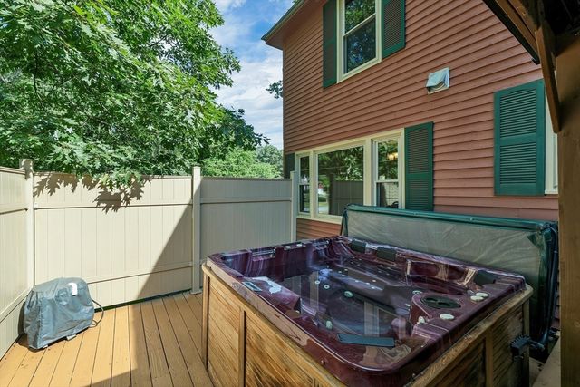 160 Pelczar Rd, Dracut, MA 01826