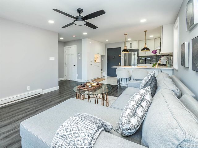 139-87 35th Avenue 4B, Flushing, NY 11354