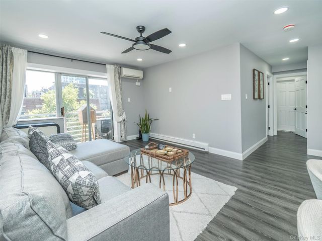 139-87 35th Avenue 4B, Flushing, NY 11354