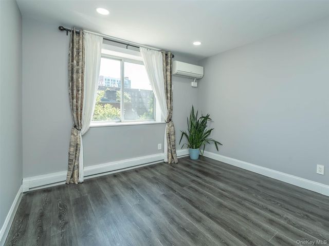 139-87 35th Avenue 4B, Flushing, NY 11354