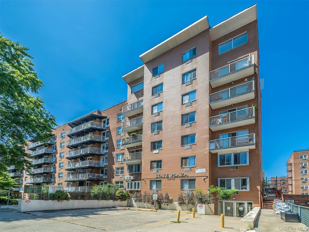 139-87 35th Avenue 4B, Flushing, NY 11354