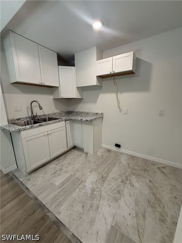 12154 Americus LN, Naples, FL 34113